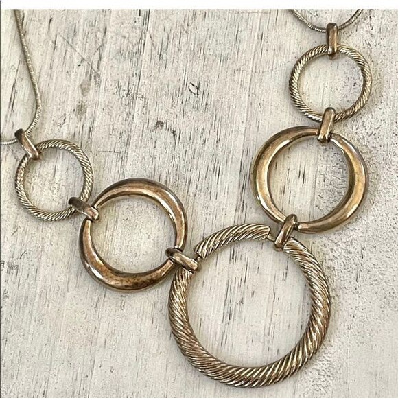 Liz and Co silver tone circle necklace - Picture 8 of 12